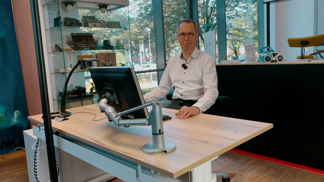 Videovorschau zum Leuwico GO2basic Steh-Sitz-Schreibtisch