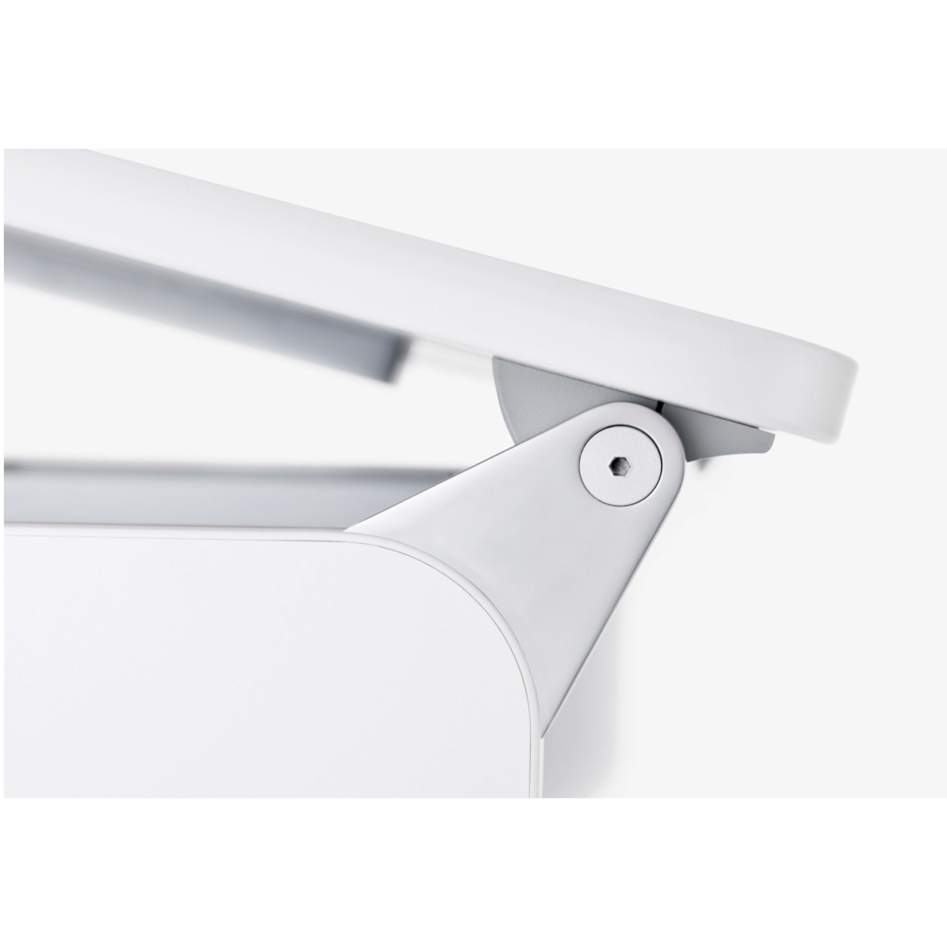 Abgerundete Tischplatte des moll Champion – kindersicher und elegant